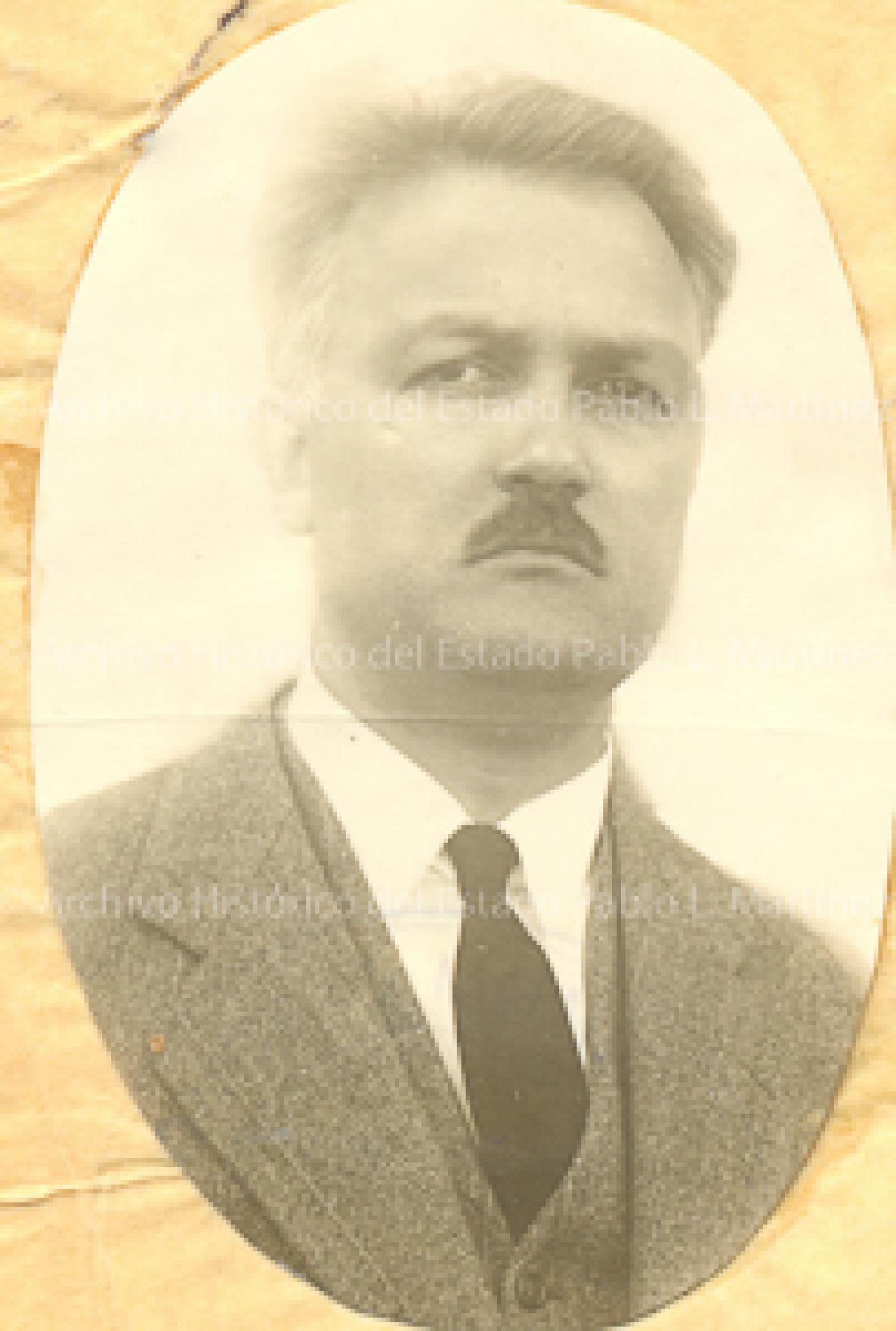 Roberto V. Ruffo.
