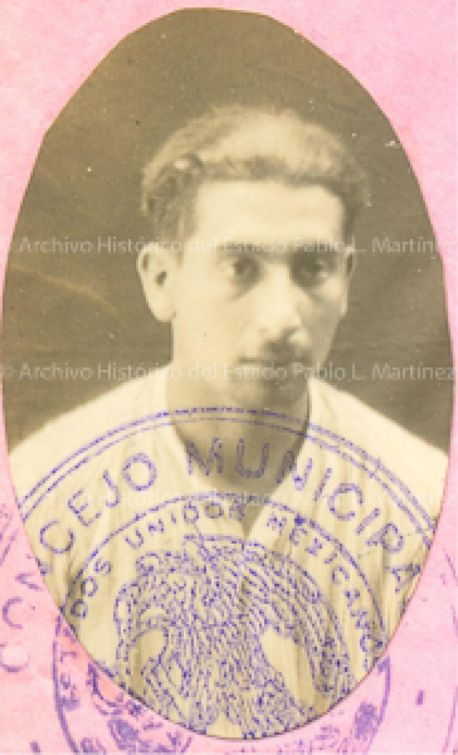 Román Gastélum.