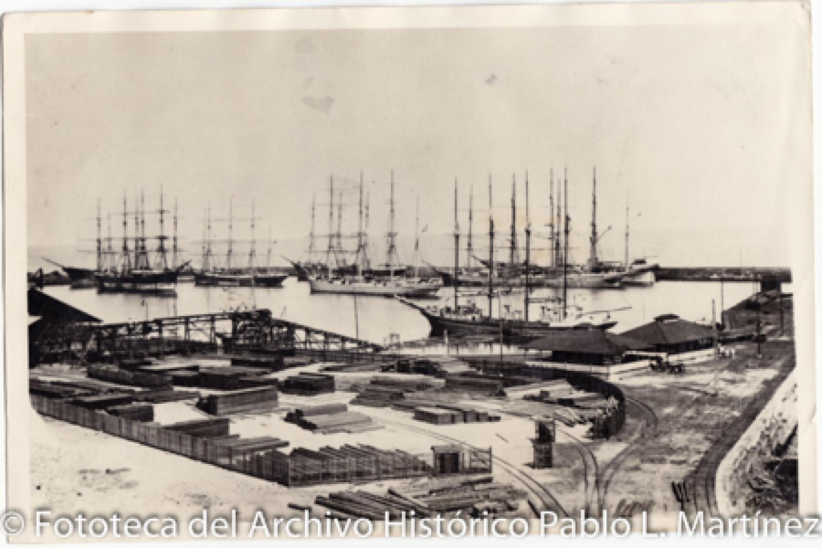 “San Rosalía, El puerto.”