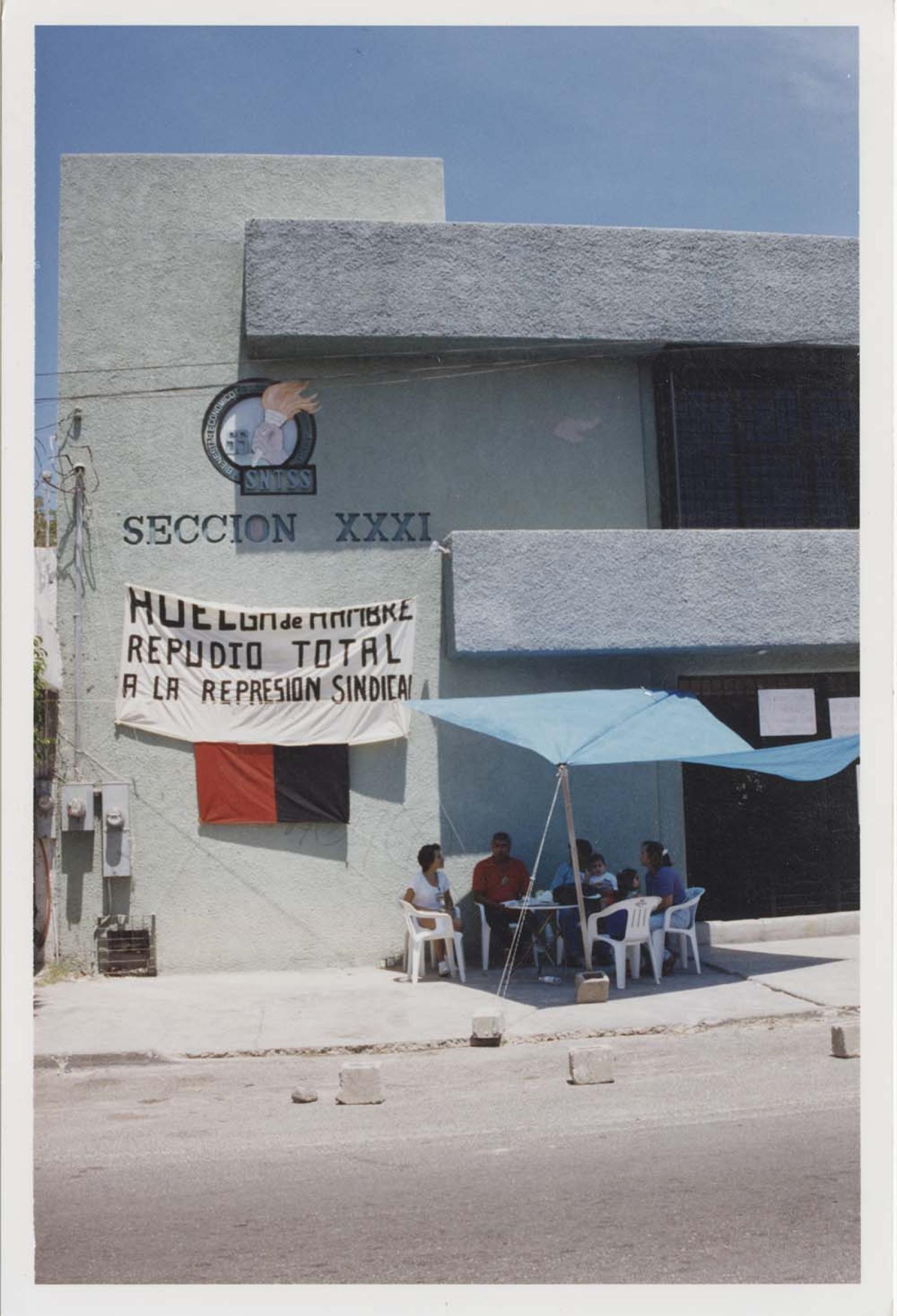 Sindicato Nacional de Trabajadores del Seguro Social, en huelga de hambre.