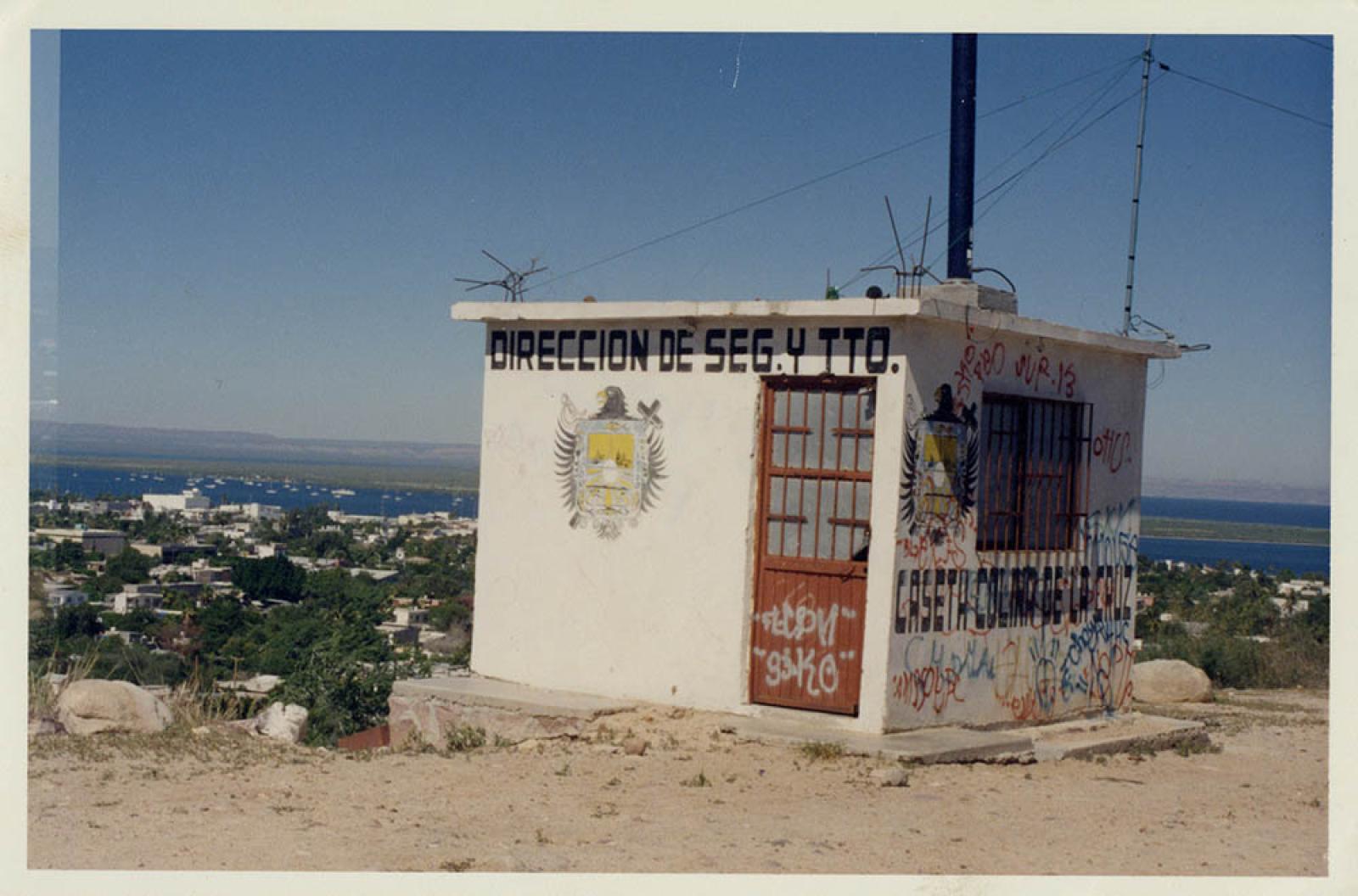 “Subcomandancia de policía en la colonia Colina de la Cruz”