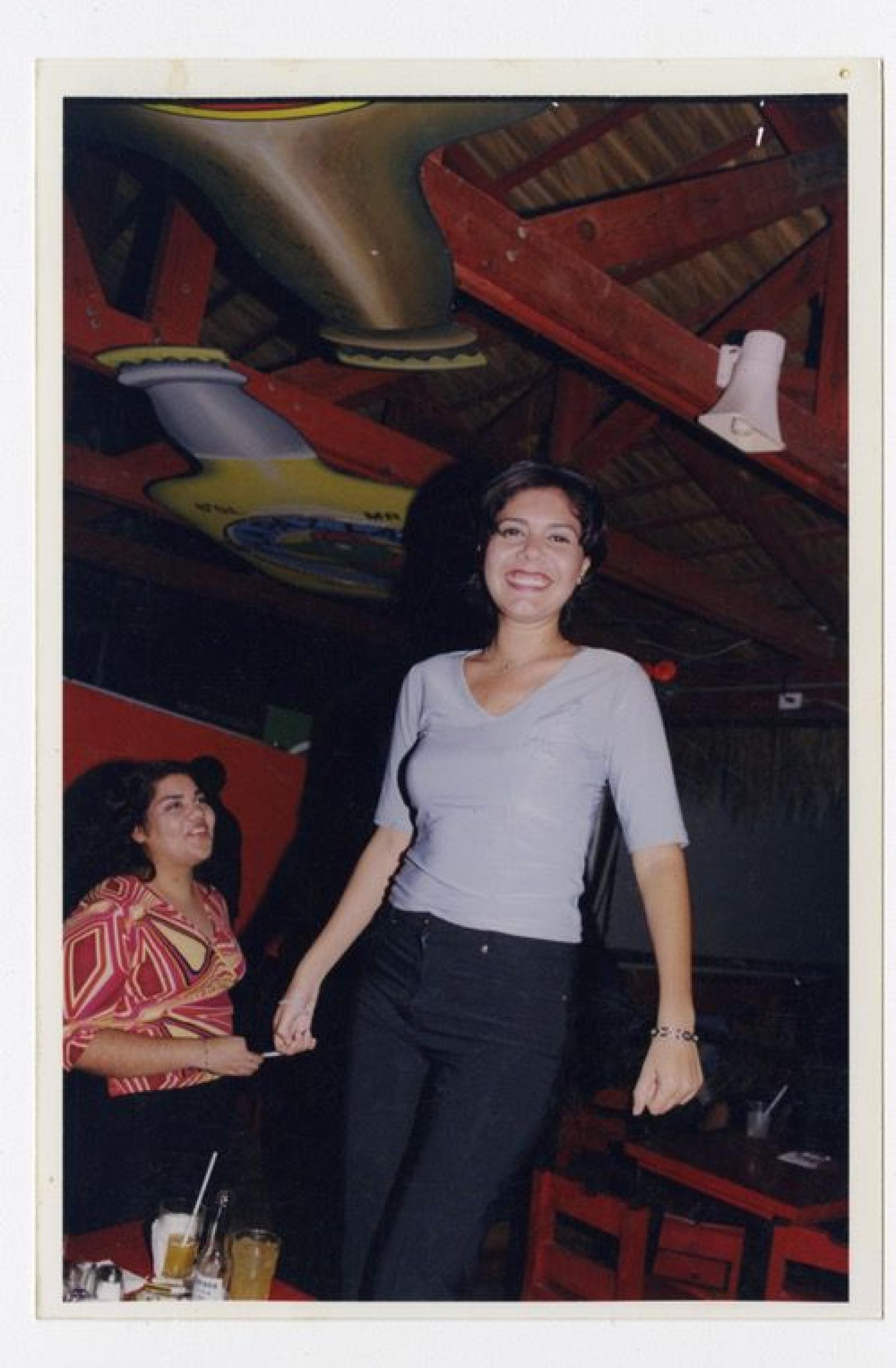 Sugey Salmón en fiesta.