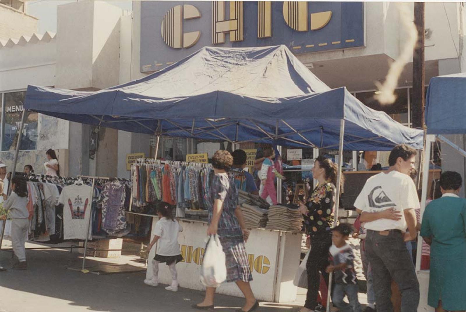 “Tianguis en pleno centro de la ciudad”, La Paz, Baja California Sur.