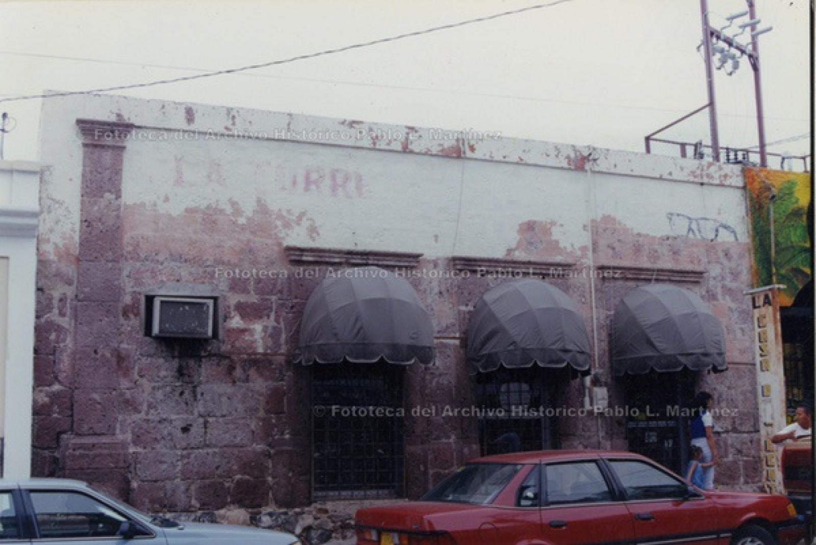 Tienda “La Torre”, vista exterior.