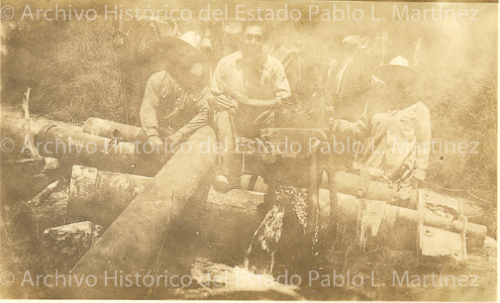 Tubería utilizada para captar el agua del río La Purísima.