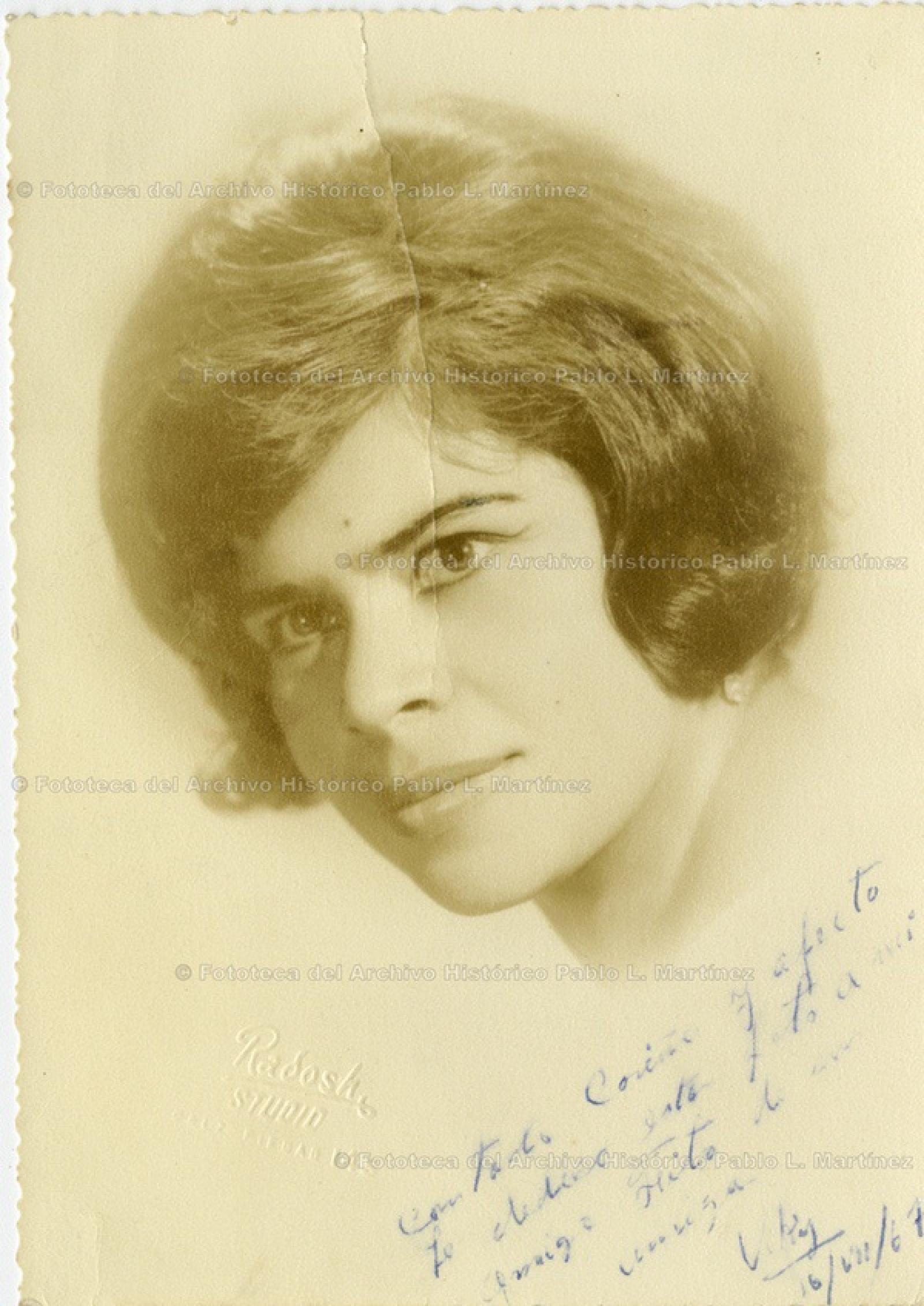“Vicky”, retrato.