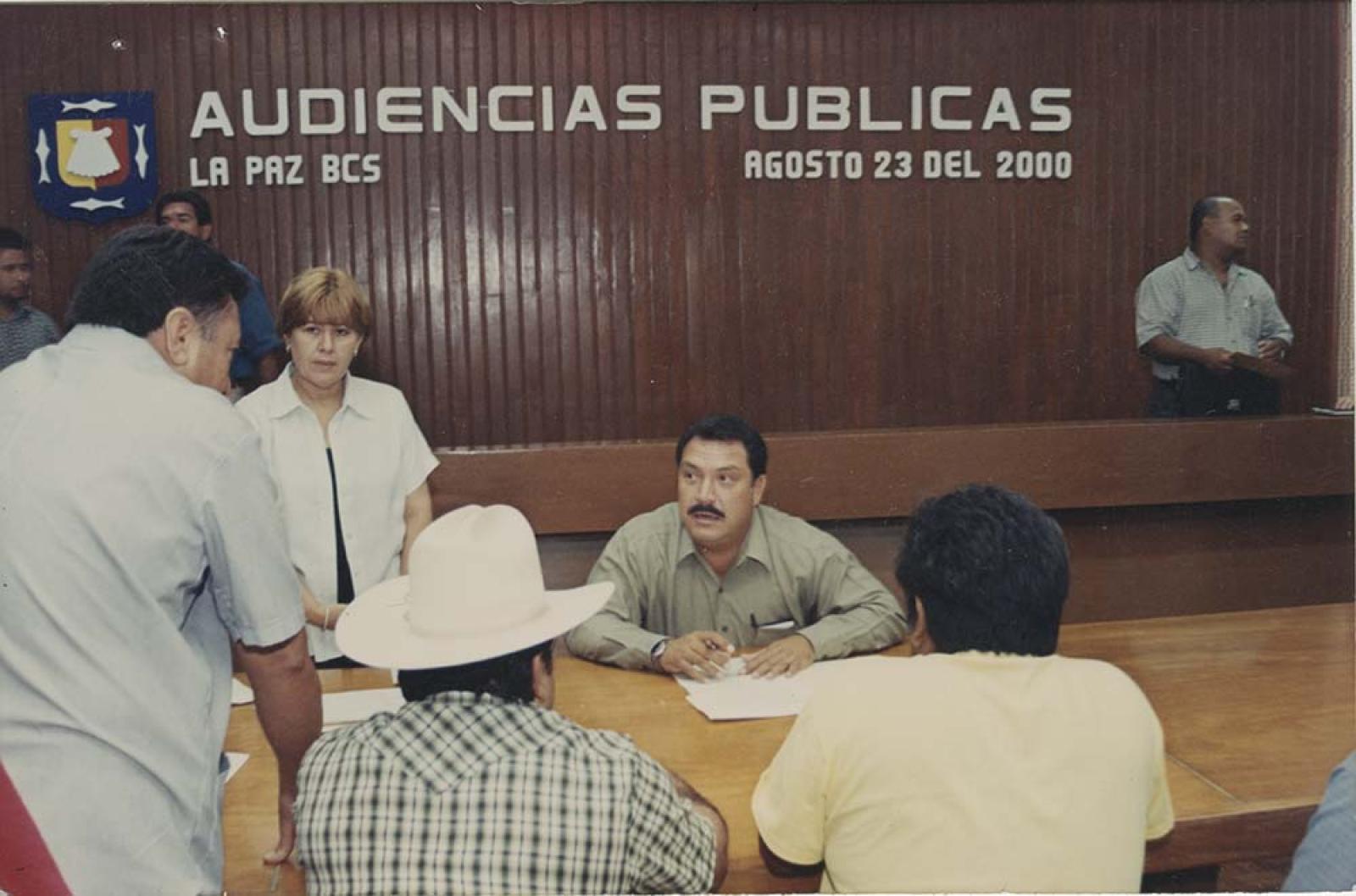 Víctor Guluarte en Audiencias Públicas.