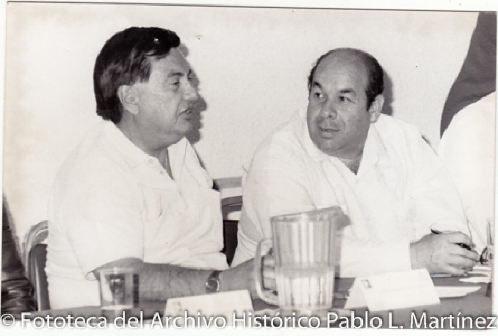 Víctor Manuel Liceaga en firma de convenios.