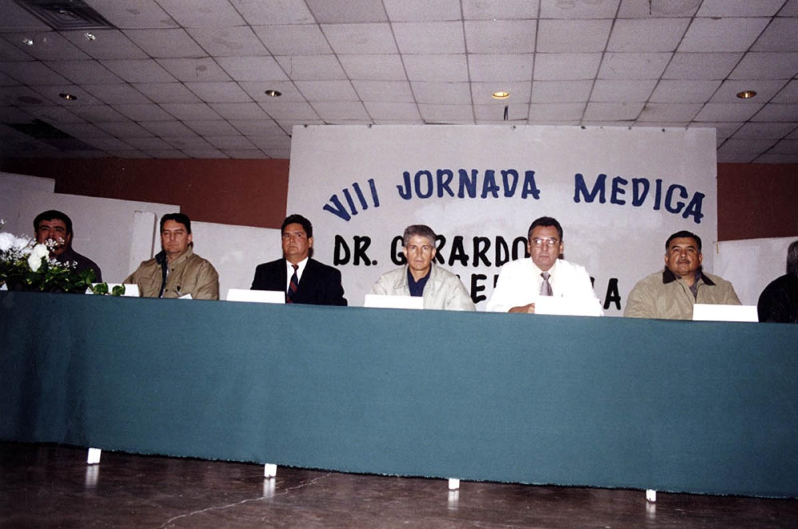 VIII Jornada Médica, doctor Gerardo Valenzuela.