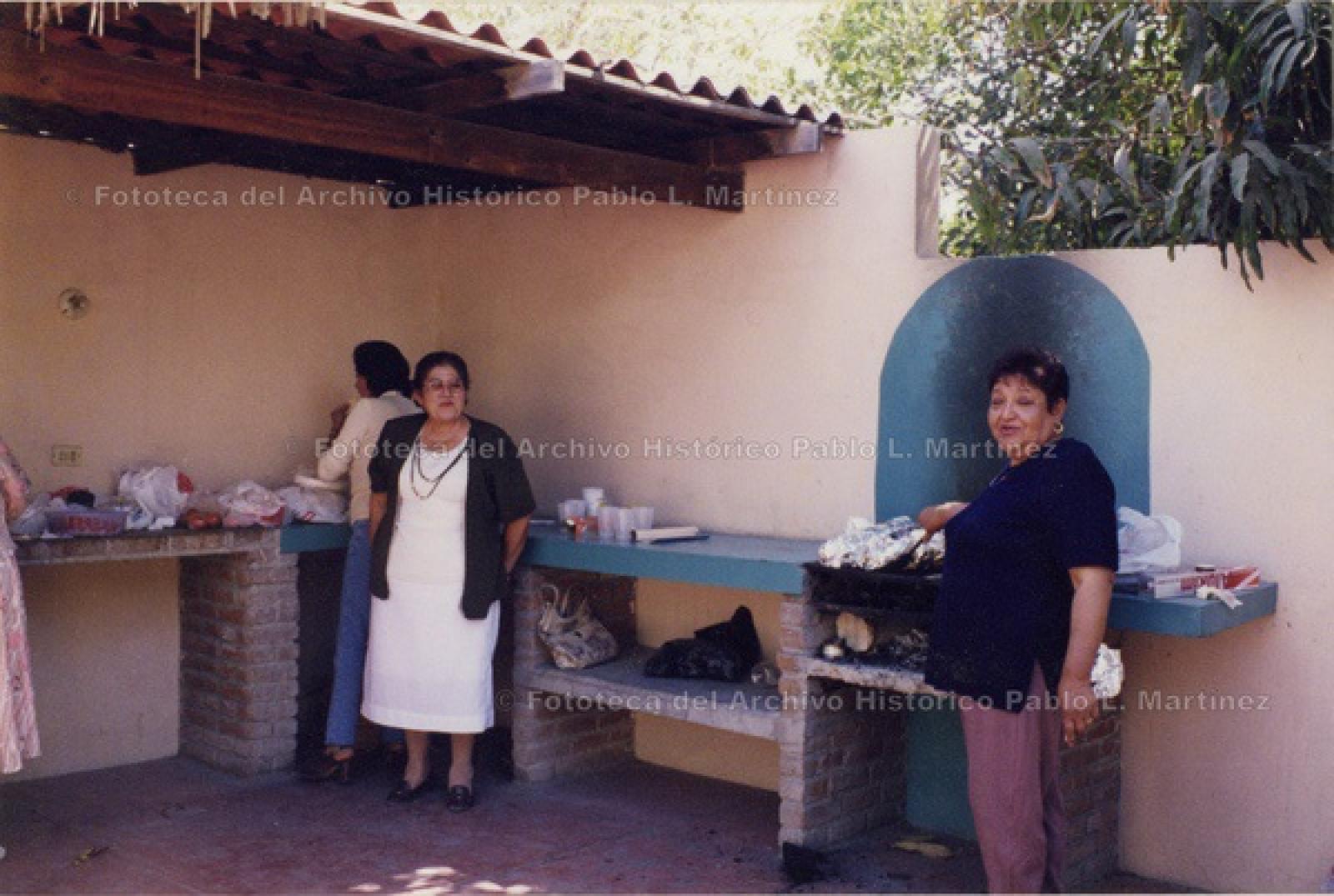 “Virginia, Gladys Violeta y María del Socorro”.