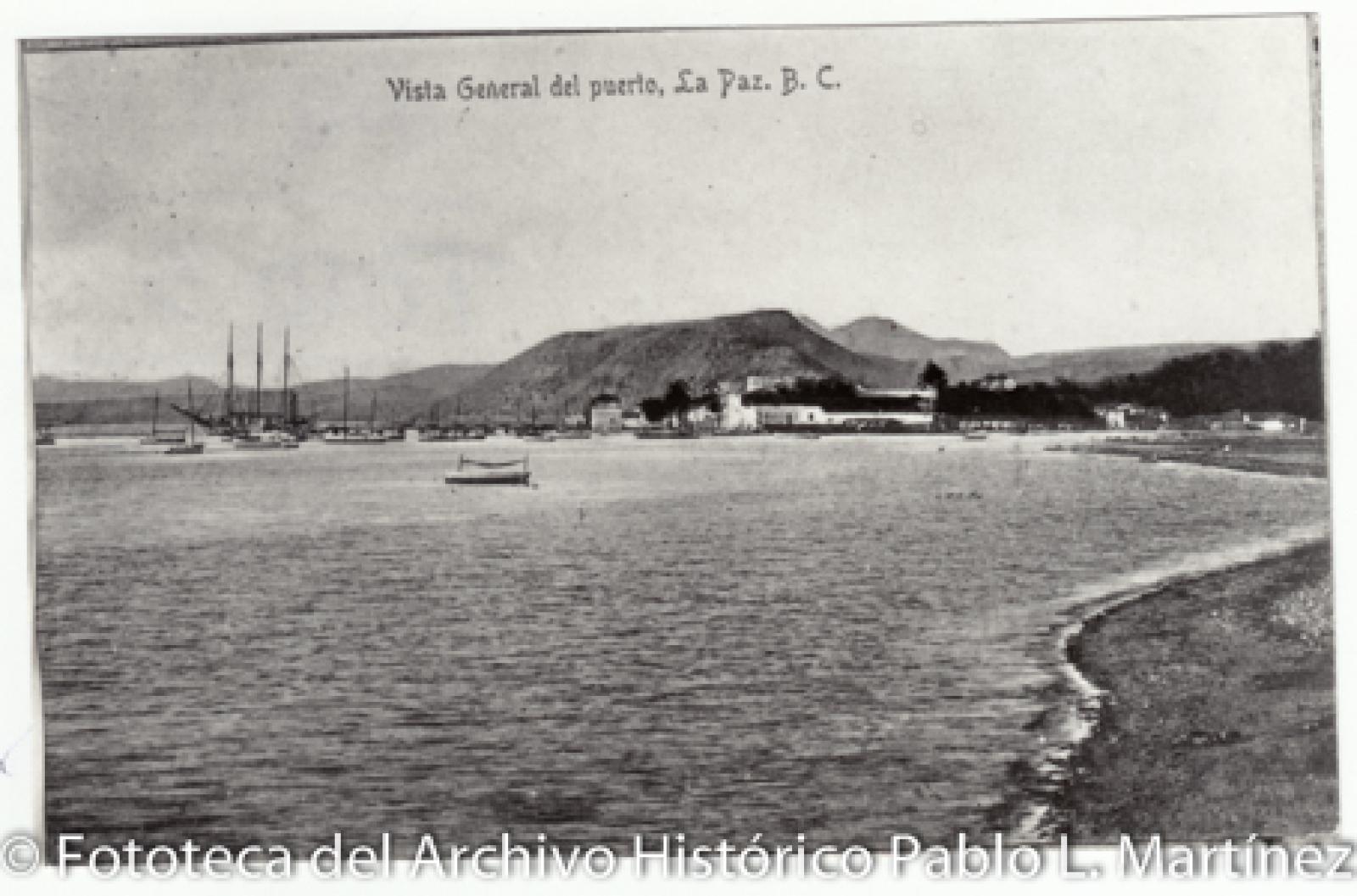 “Vista general del puerto, La Paz, B. C. S.”