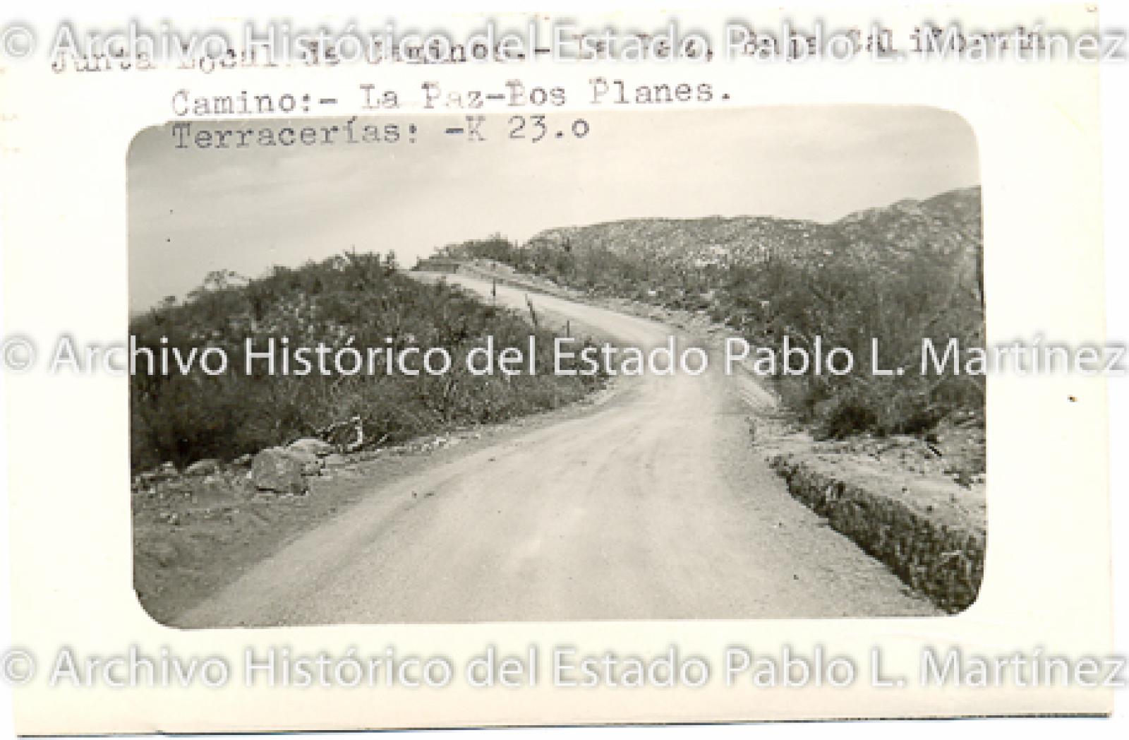 Vista panorámica de camino "La Paz Los Planes".