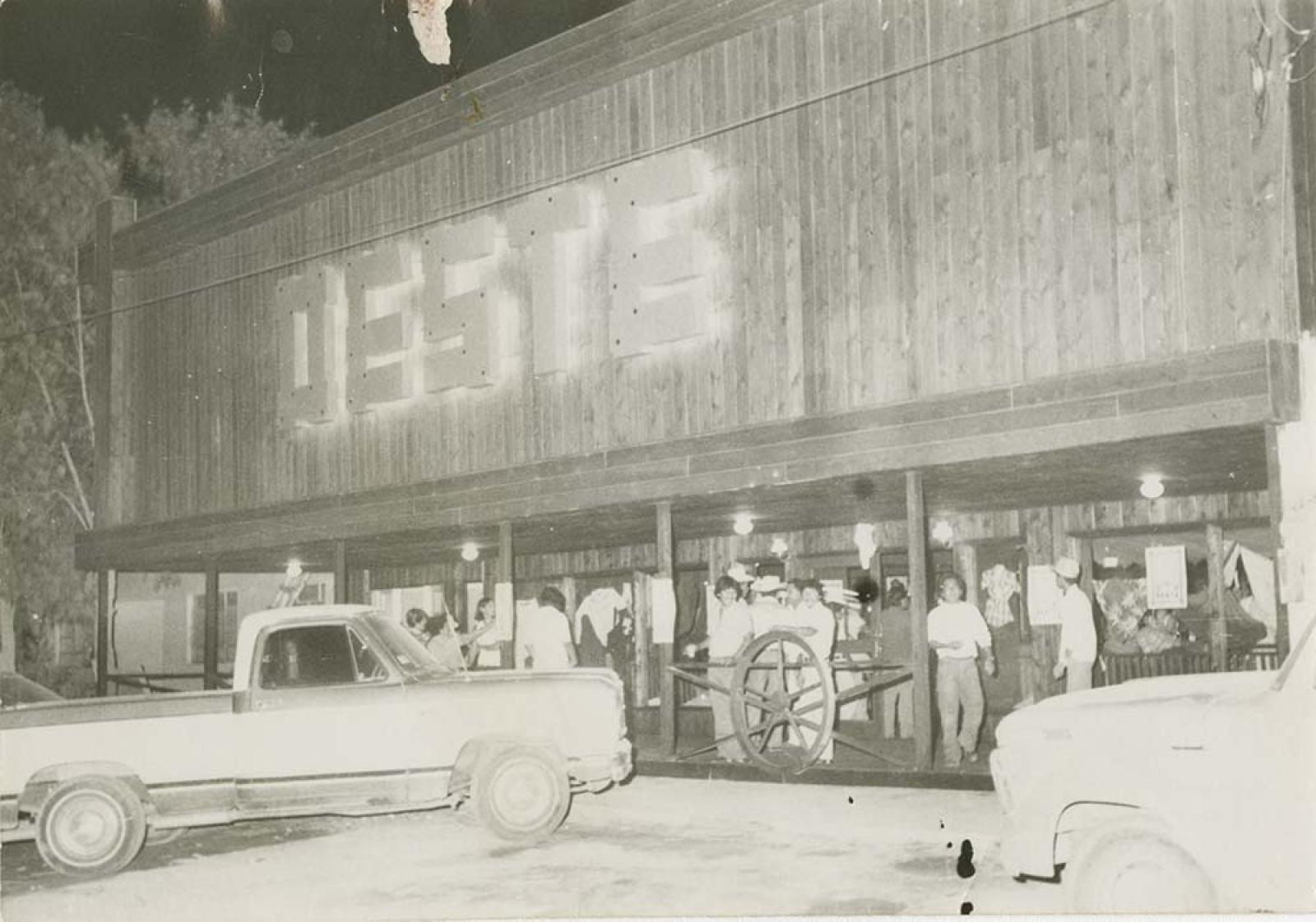 “Vista parcial de tienda El Oeste”.
