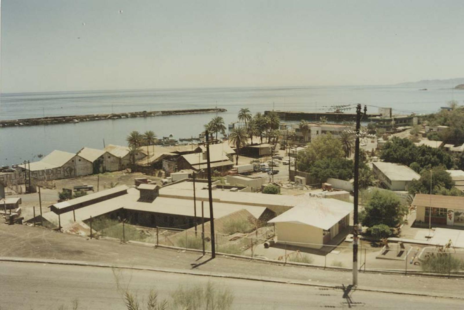 Vista parcial del puerto de Santa Rosalía.