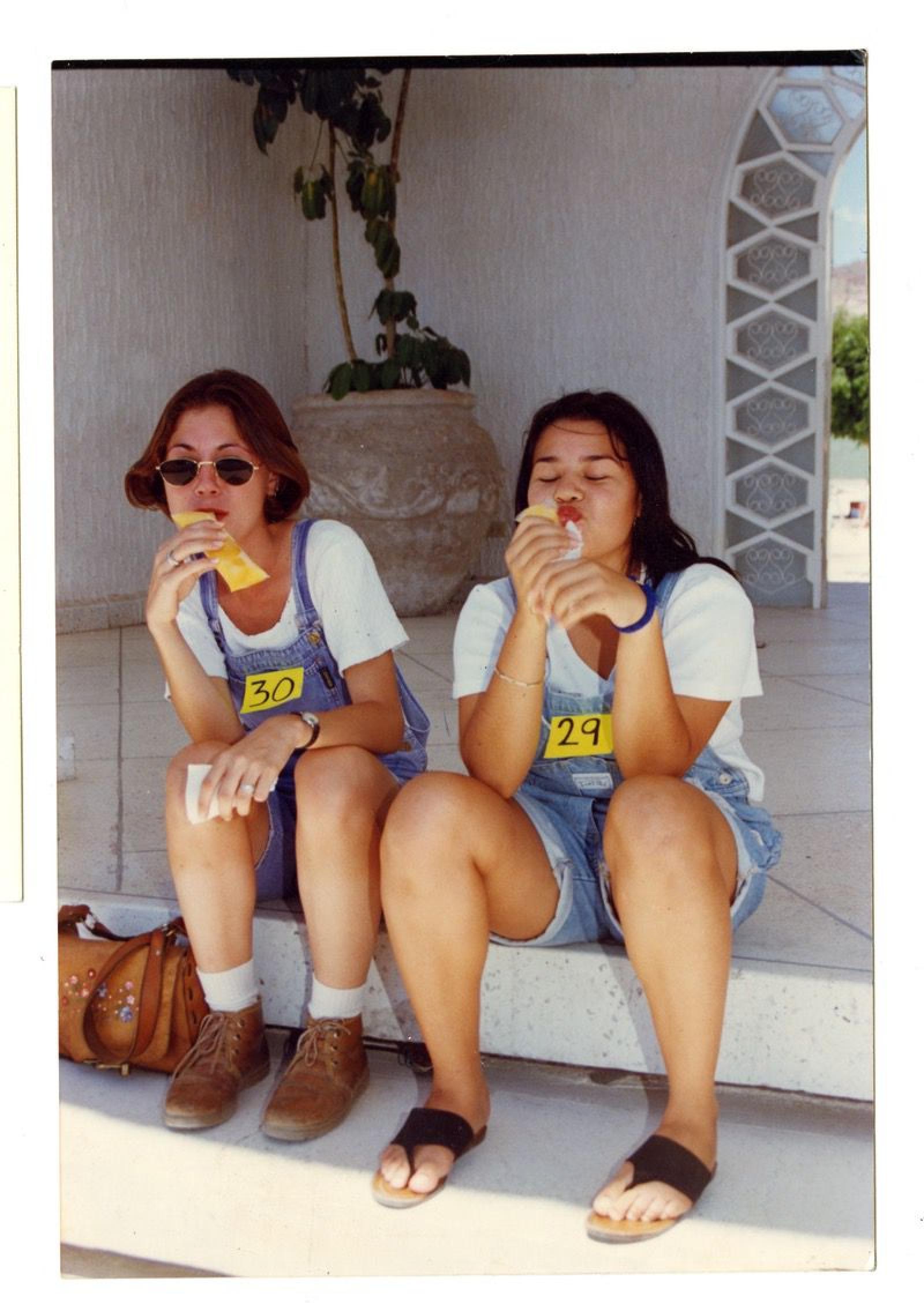 Xochitl Pérez y Adriana Beltrán, retrato.